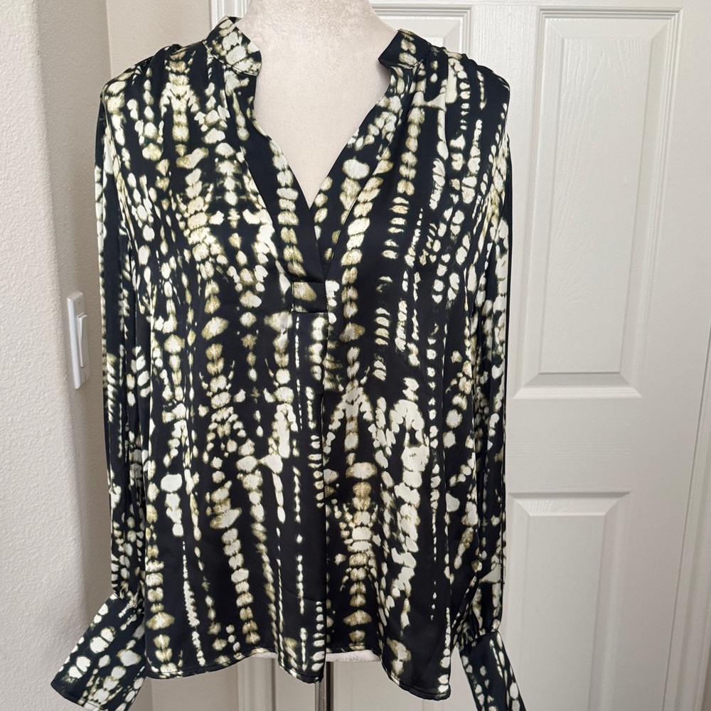 NWOT Banana Republic Dark Hunter Green Patterned Blouse - L